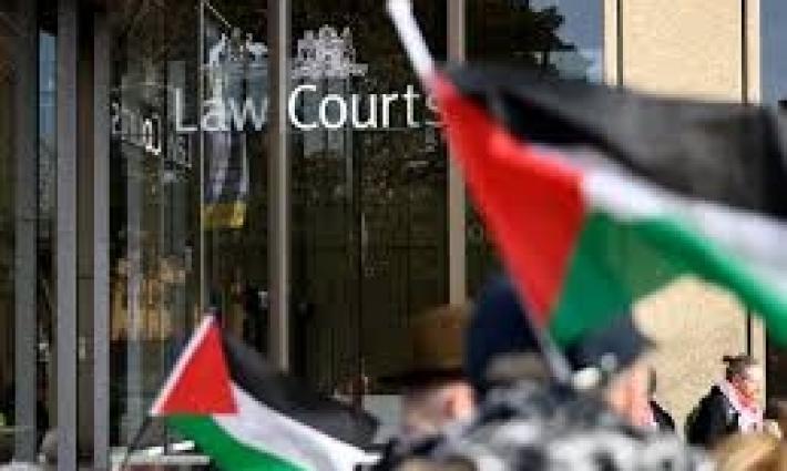 احتجاجات أمام محكمة ملكية ببريطانيا وأمام البرلمان الأسترالي...احتجاجات أمام مطعم "ميزنون" في لندن ومتجر "كارفور" في برشلونة