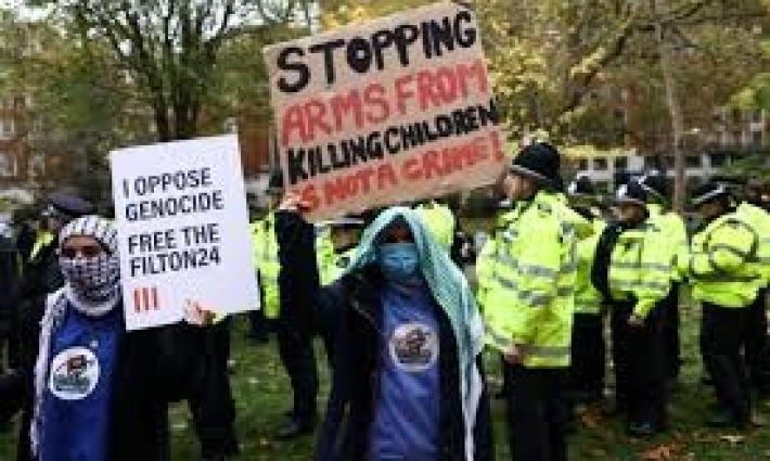 احتجاجات أمام السجون البريطانية مع دخول الإضراب يومه الـ 71...احتجاجات مستمرة داخل متاجر "تيسكو" و"هوم بارغينز"