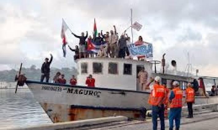 نشطاء أسطول الصمود يكسرون الحصار الأمريكي على كوبا...صلاحيات جديدة للهيئات الطبية في بريطانيا لقمع الأطباء