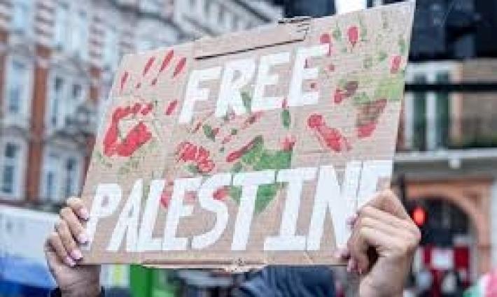 إيطاليا تحقق في شحنات هندية متجهة إلى الاحتلال...مظاهرات في اليمن وأفريقيا واحتجاج ضد مباراة مع الاحتلال بإسبانيا