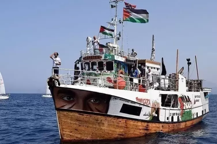 أكبر تعبئة بحرية مدنية نحو غزة.. 56 سفينة تنطلق من إيطاليا.. طالب يواجه جنديًا من كيان الاحتلال في جامعة روتجرز.. ويهتف بسقوط الجيش الإسرائيلي